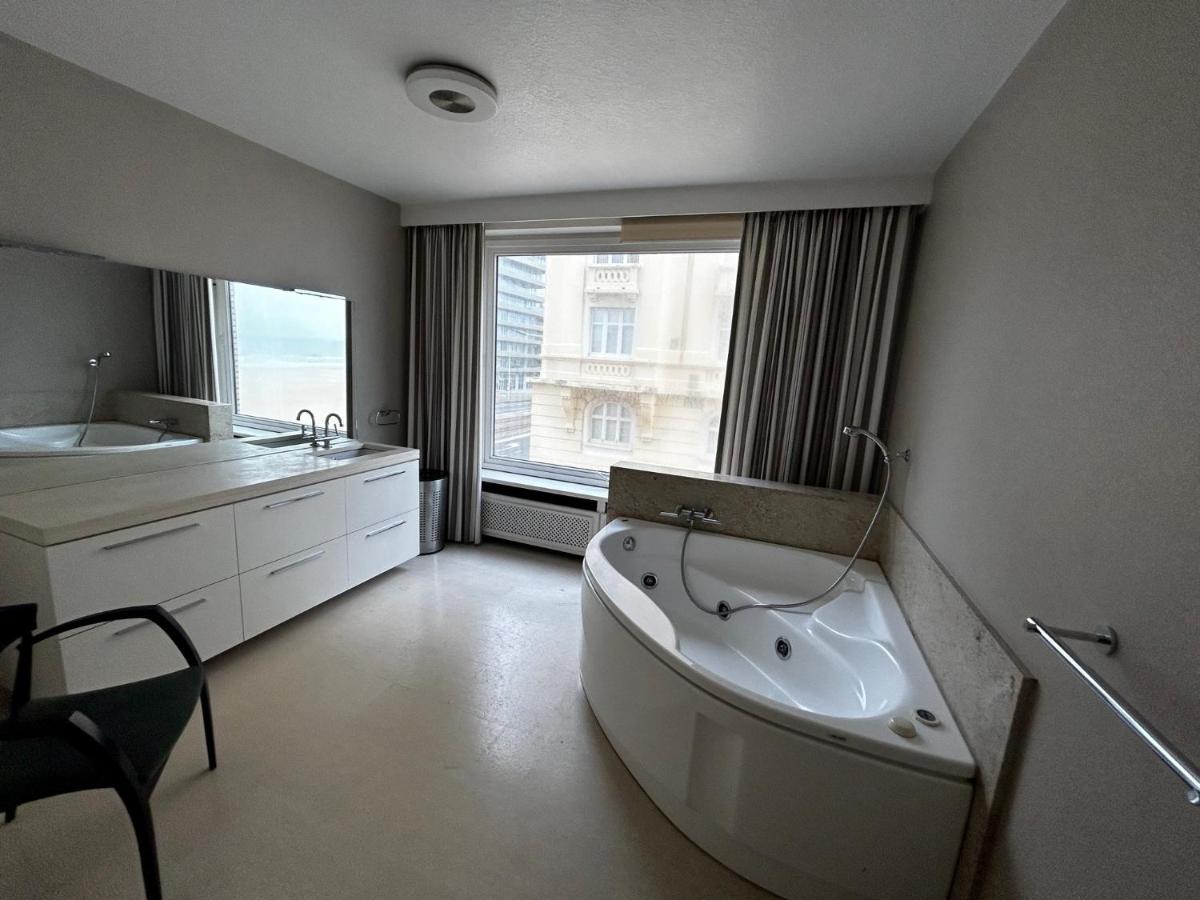 Very Spacious Family Apartment With Seaview T16 Ostend Exterior photo